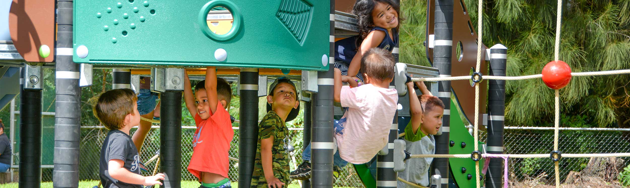 Toddler play structures from KOMPAN